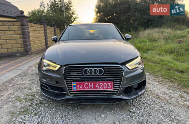 Хэтчбек Audi A3 2016 в 