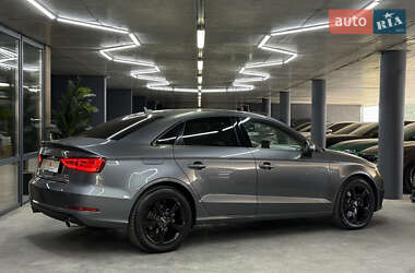 Седан Audi A3 2016 в 