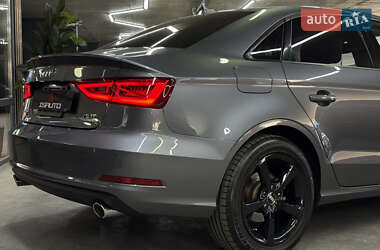 Седан Audi A3 2016 в 