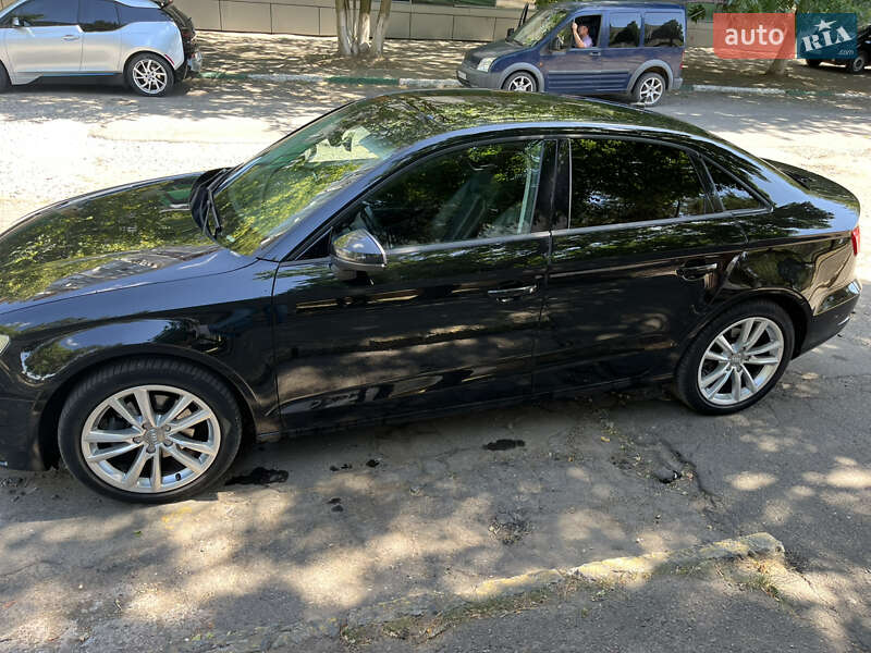 Седан Audi A3 2016 в Миколаєві