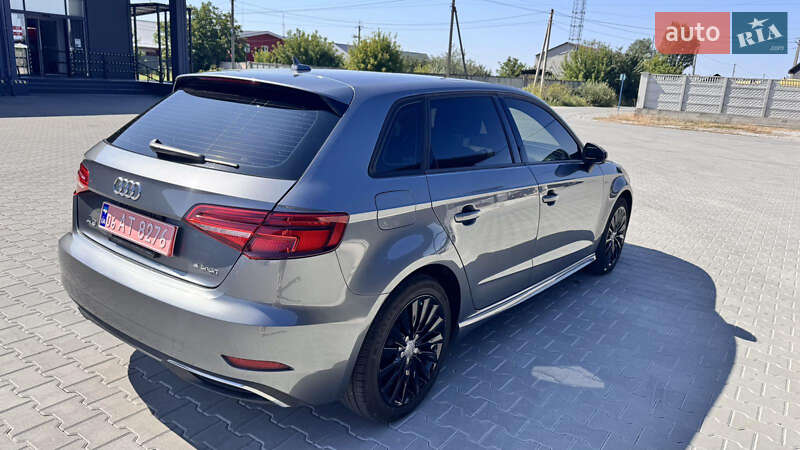 Хэтчбек Audi A3 2017 в Житомире