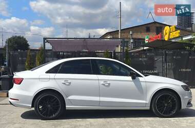 Седан Audi A3 2016 в 