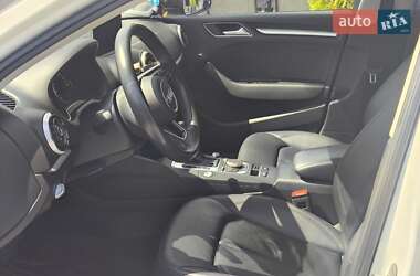 Седан Audi A3 2016 в 