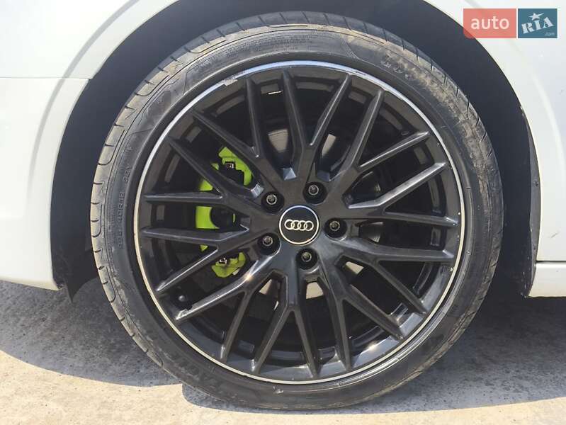 Седан Audi A3 2016 в Киеве