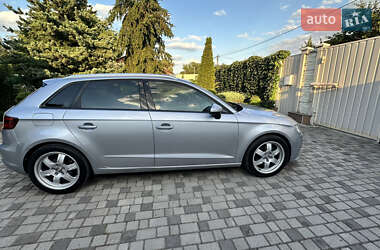 Хэтчбек Audi A3 2016 в Днепре