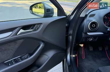 Хетчбек Audi A3 2015 в 