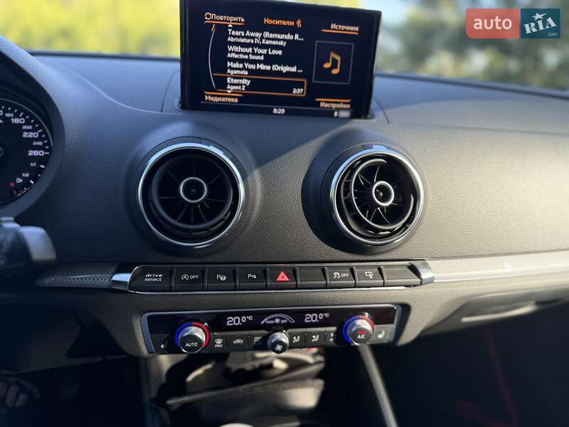 Хетчбек Audi A3 2015 в Черкасах