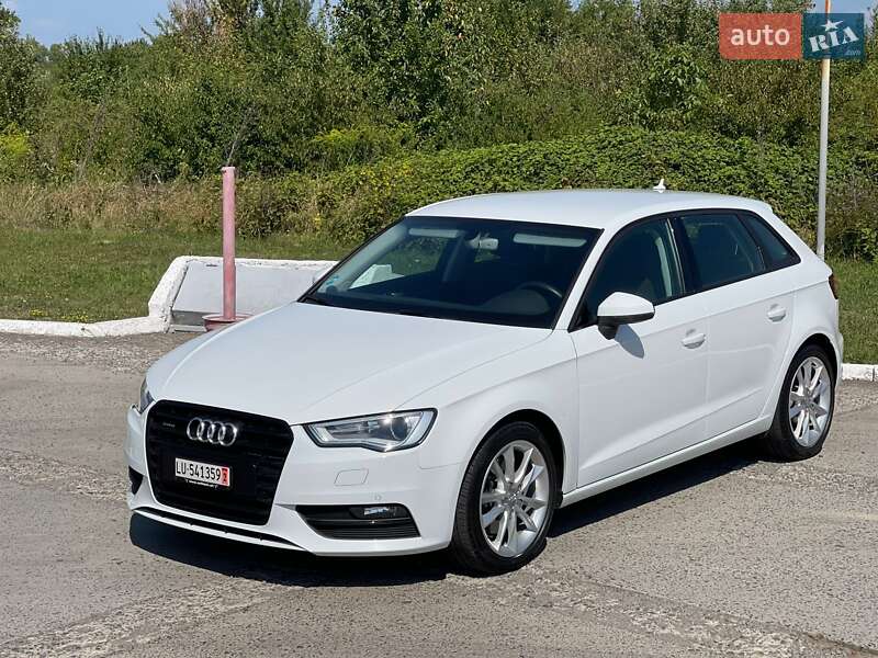 Хэтчбек Audi A3 2015 в Ужгороде