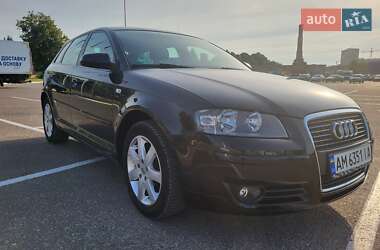 Хэтчбек Audi A3 2005 в 