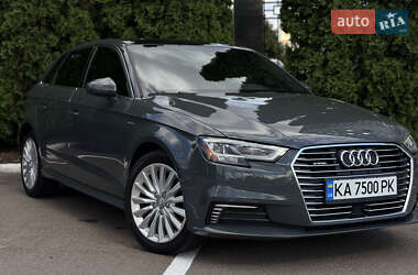 Хэтчбек Audi A3 2016 в Киеве