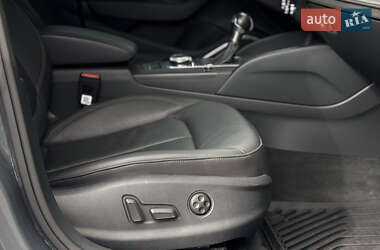 Хэтчбек Audi A3 2016 в 
