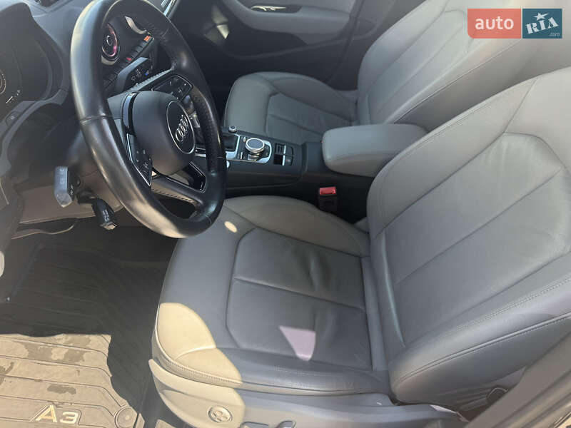 Хэтчбек Audi A3 2016 в Киеве фото 10 Хэтчбек Audi A3 2016 в Киеве