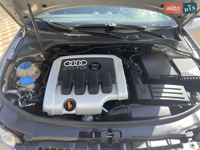 Хэтчбек Audi A3 2004 в Черноморске