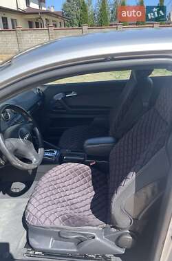 Хэтчбек Audi A3 2004 в 