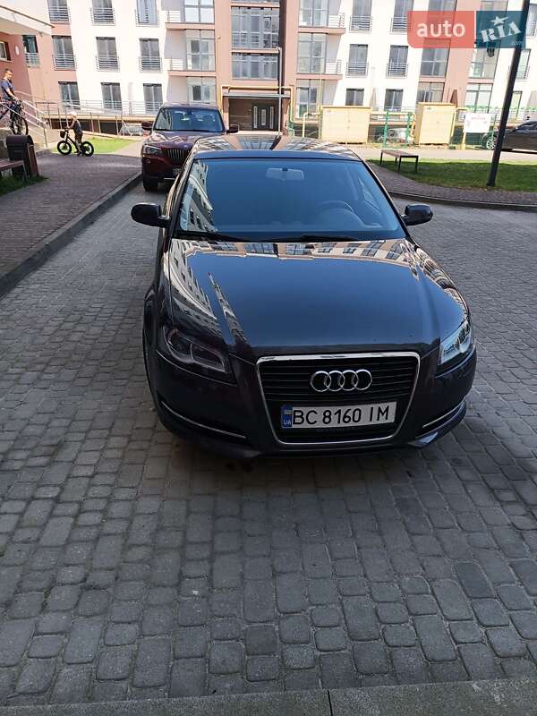 Хетчбек Audi A3 2011 в Новояворівську