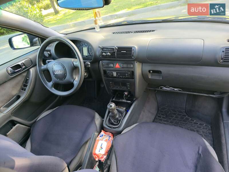 Хэтчбек Audi A3 1999 в Вышгороде