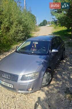 Хэтчбек Audi A3 2004 в 