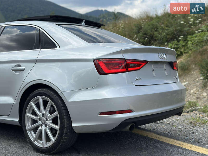 Седан Audi A3 2014 в Львове