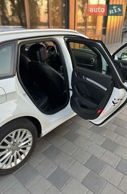 Хэтчбек Audi A3 2016 в 