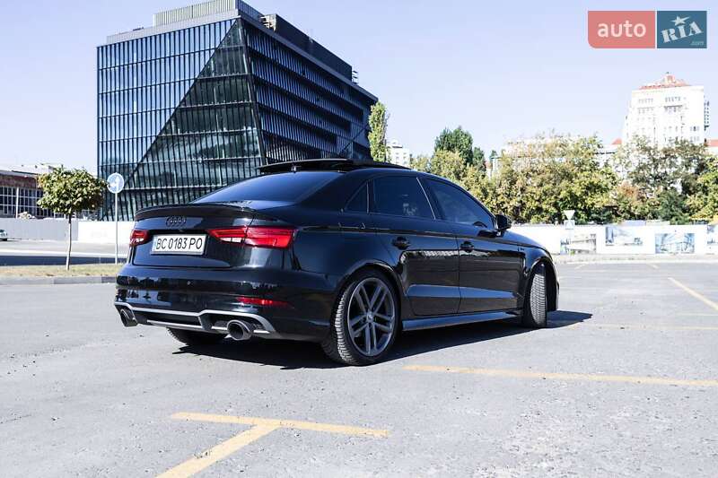 Седан Audi A3 2018 в Львове