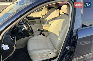Хэтчбек Audi A3 2006 в 