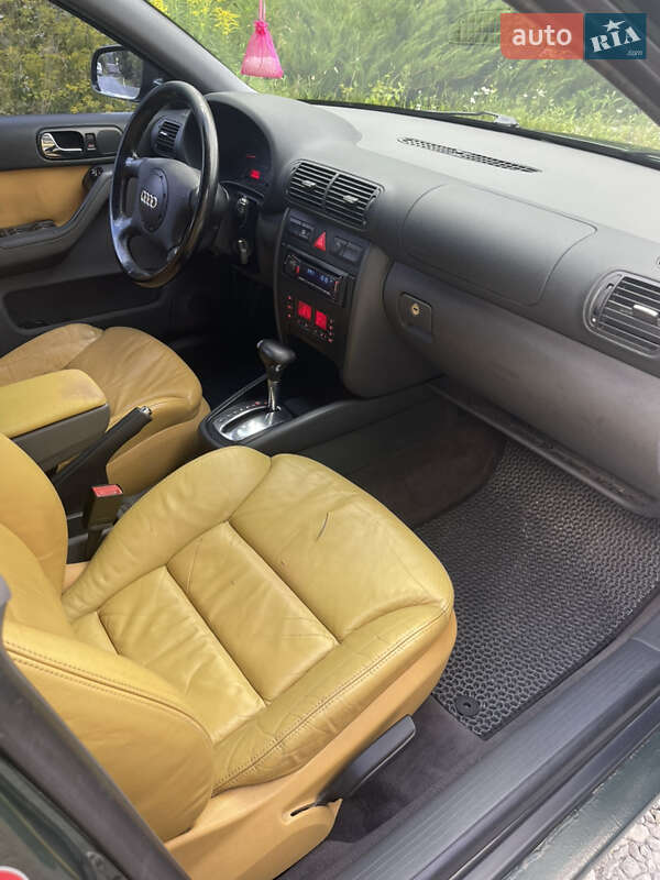 Хетчбек Audi A3 2000 в Тернополі