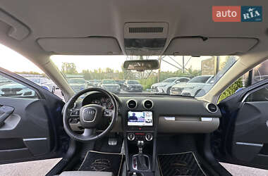 Хэтчбек Audi A3 2012 в 