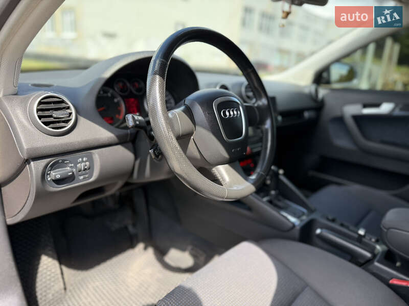 Хэтчбек Audi A3 2005 в Ровно
