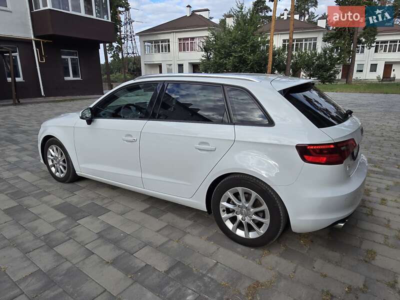 Хэтчбек Audi A3 2016 в Ахтырке