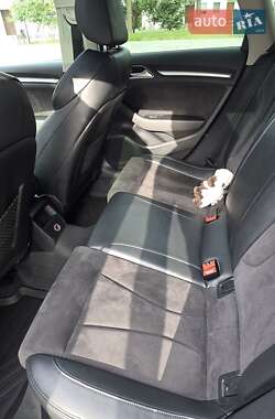 Хэтчбек Audi A3 2016 в 