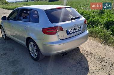Хэтчбек Audi A3 2009 в 