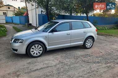 Хэтчбек Audi A3 2006 в 