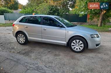 Хэтчбек Audi A3 2006 в 