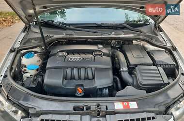 Хэтчбек Audi A3 2006 в 