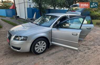 Хэтчбек Audi A3 2006 в 