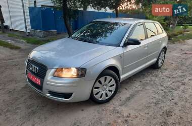 Хэтчбек Audi A3 2006 в 