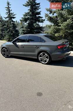 Седан Audi A3 2017 в 