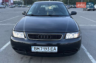 Хэтчбек Audi A3 1997 в 