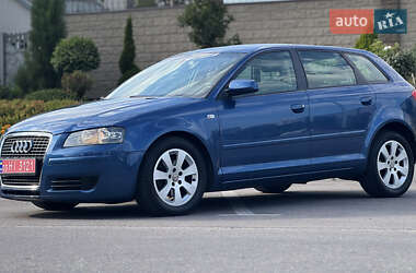 Хэтчбек Audi A3 2008 в 