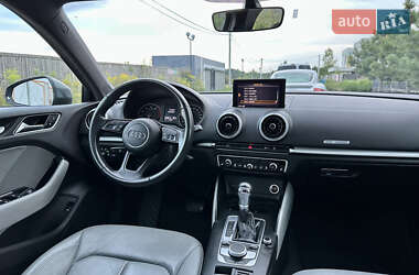 Седан Audi A3 2018 в 