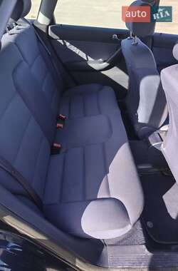Хэтчбек Audi A3 2000 в 