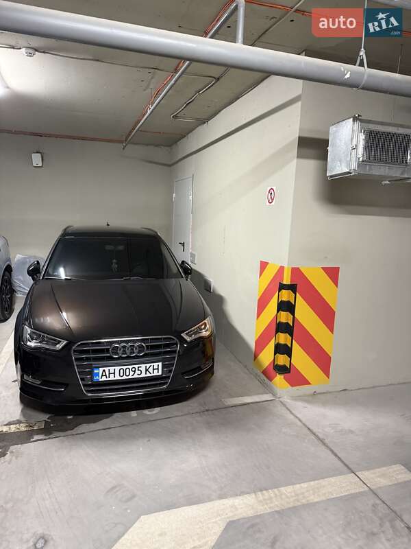 Хэтчбек Audi A3 2015 в Киеве