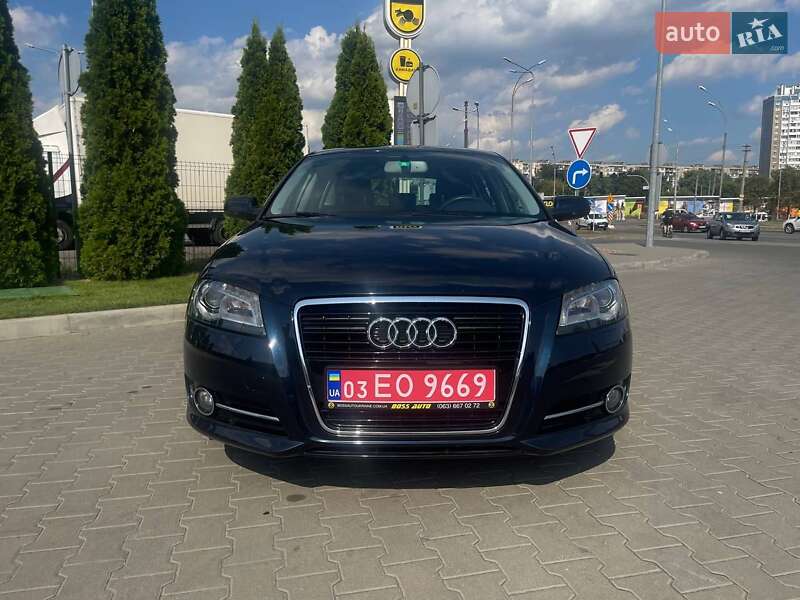 Хэтчбек Audi A3 2010 в Киеве