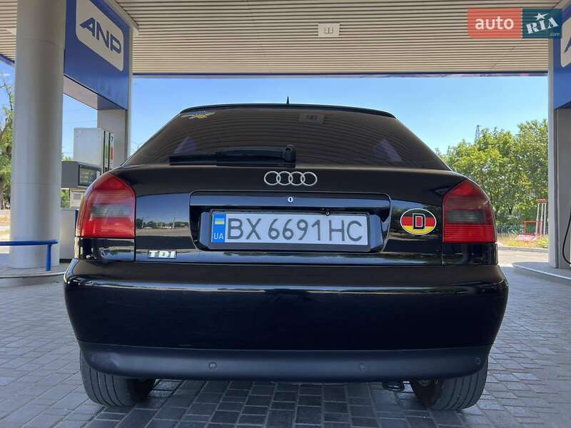 Хэтчбек Audi A3 2003 в Николаеве