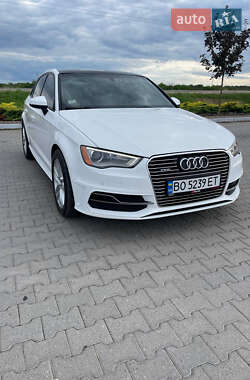 Хэтчбек Audi A3 2016 в 