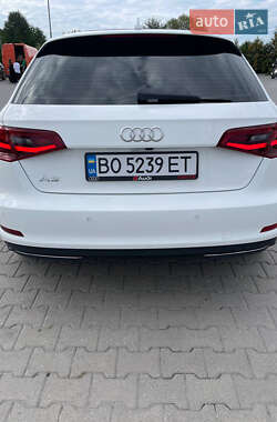 Хэтчбек Audi A3 2016 в 
