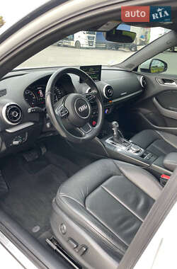 Хэтчбек Audi A3 2016 в 