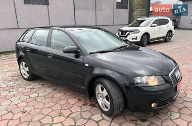 Хэтчбек Audi A3 2005 в 