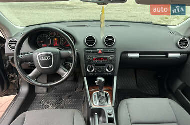 Хэтчбек Audi A3 2005 в 