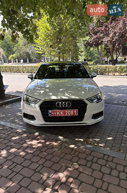 Седан Audi A3 2017 в 